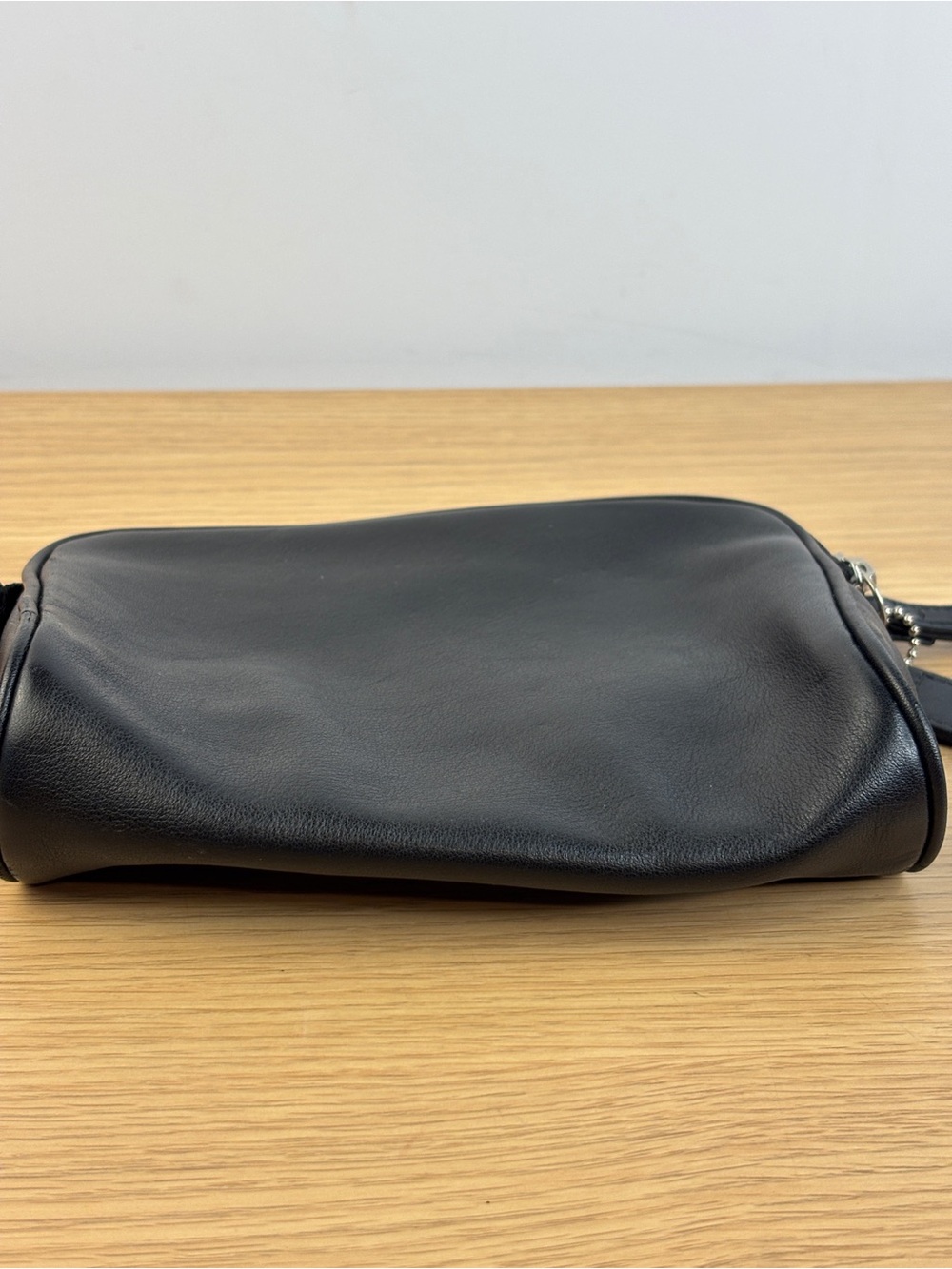Coach Black Leather Zip Makeup Bag or Toiletry Pouch - Picture 9 of 11